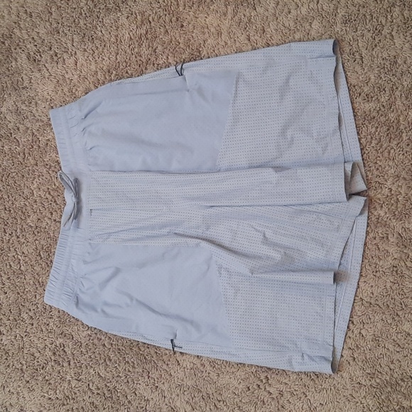 Lululemon Shorts - Picture 1 of 8